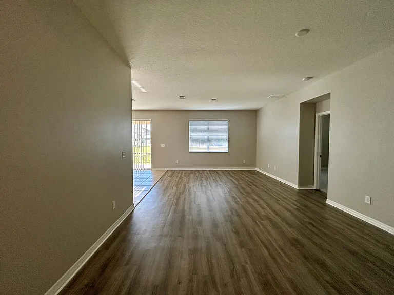 2742 Carrickton Cir — Photo 3