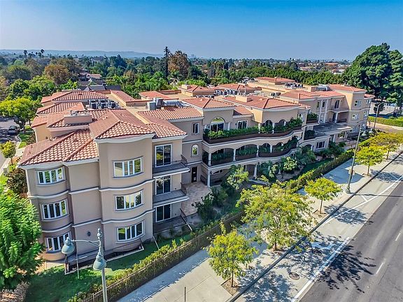 2nd image of 4848 W Wilshire Blvd #203