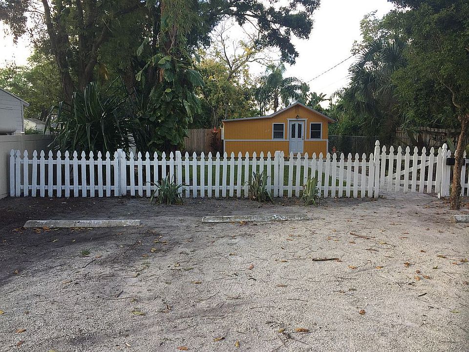 1st image of 1034 NE 36th St