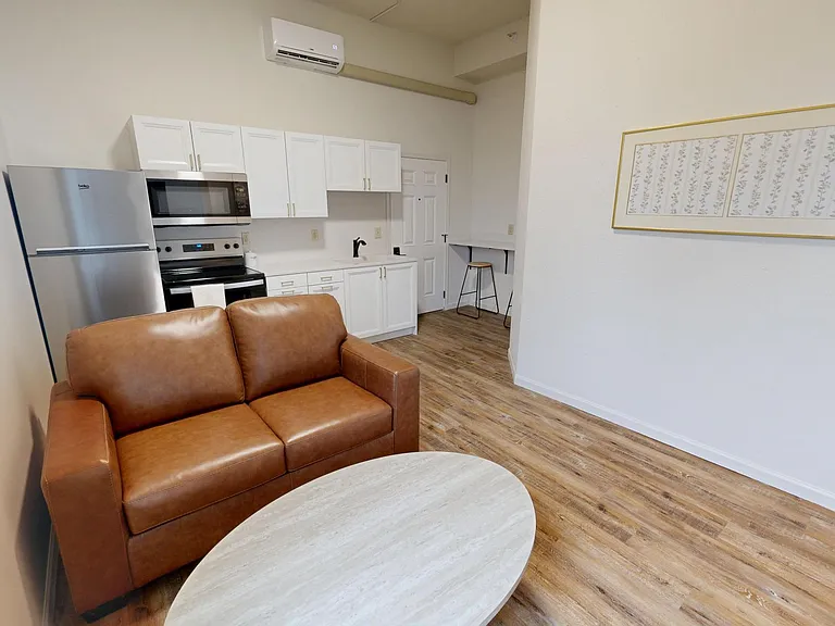 542 Benson Ave SW #110 — Photo 6