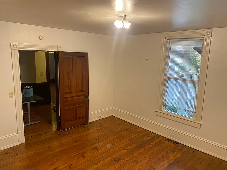 205 N Spring St #B — Photo 8