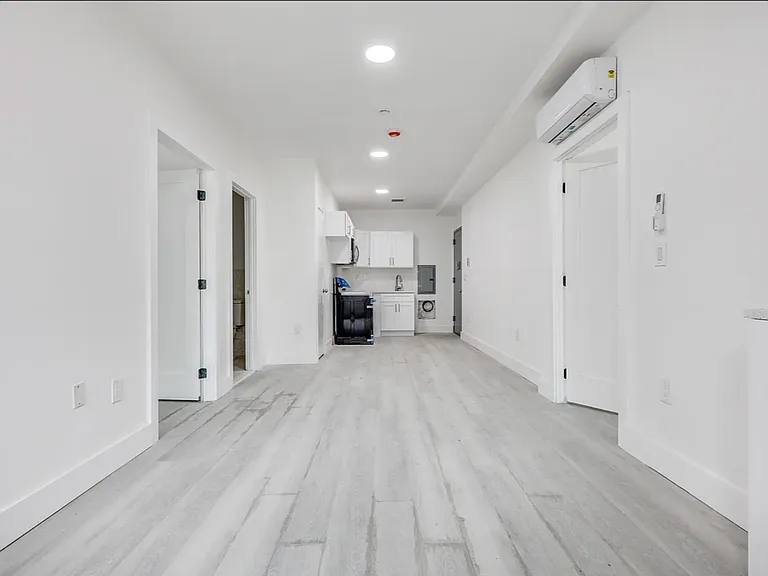 431 Warwick St #3CC — Photo 10