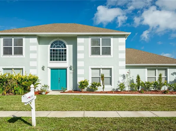 5240 Compass Pointe Cir, Vero Beach, FL 32966