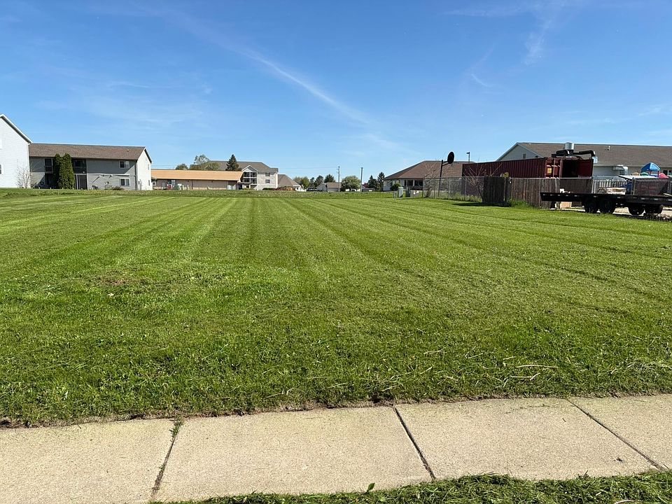 1st image of 21 Karl Ave
