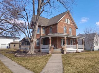 1735 Avenue F, Fort Madison, IA 52627