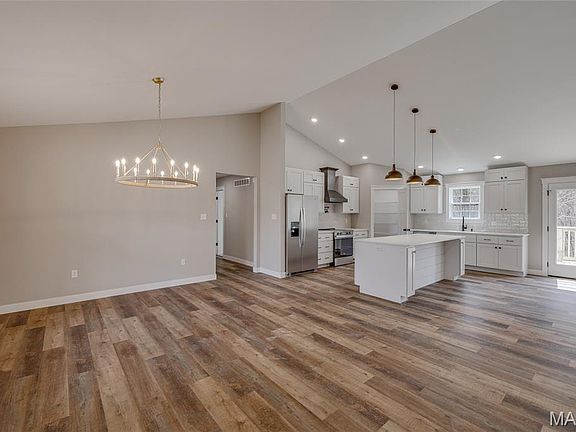 5th image of 3403 Weatherby Ln