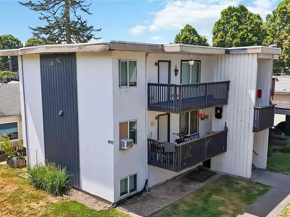 1337 10th Ave APT 6, Longview, WA 98632