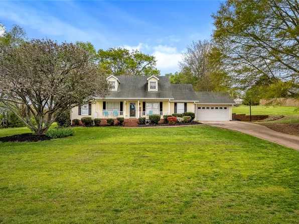 362 Green Hill Dr, Anderson, SC 29621