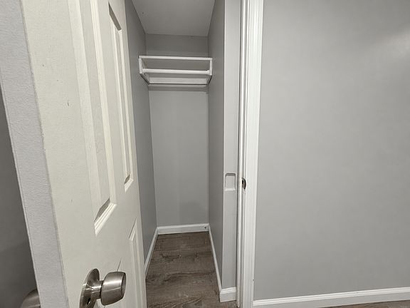 3rd image of 21 Pendleton St