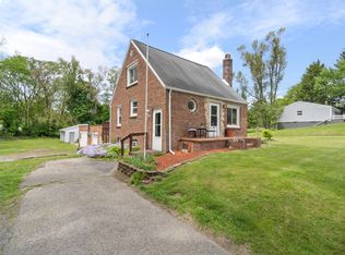 142 Maple Rd, Michigan Center, MI 49254