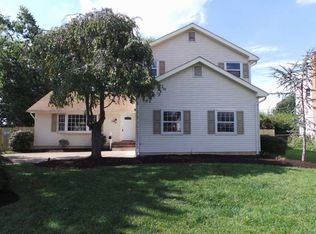 815 Charleston Rd, Mount Laurel, NJ 08054