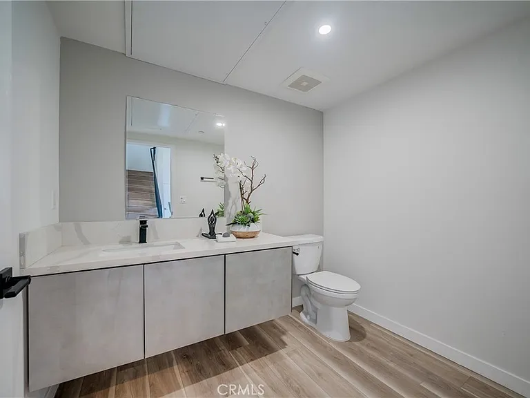 7018 Alabama Ave #301 — Photo 8