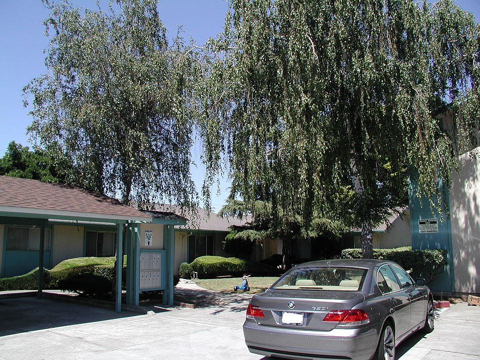 1st image of 25518 Soto Rd APT 6