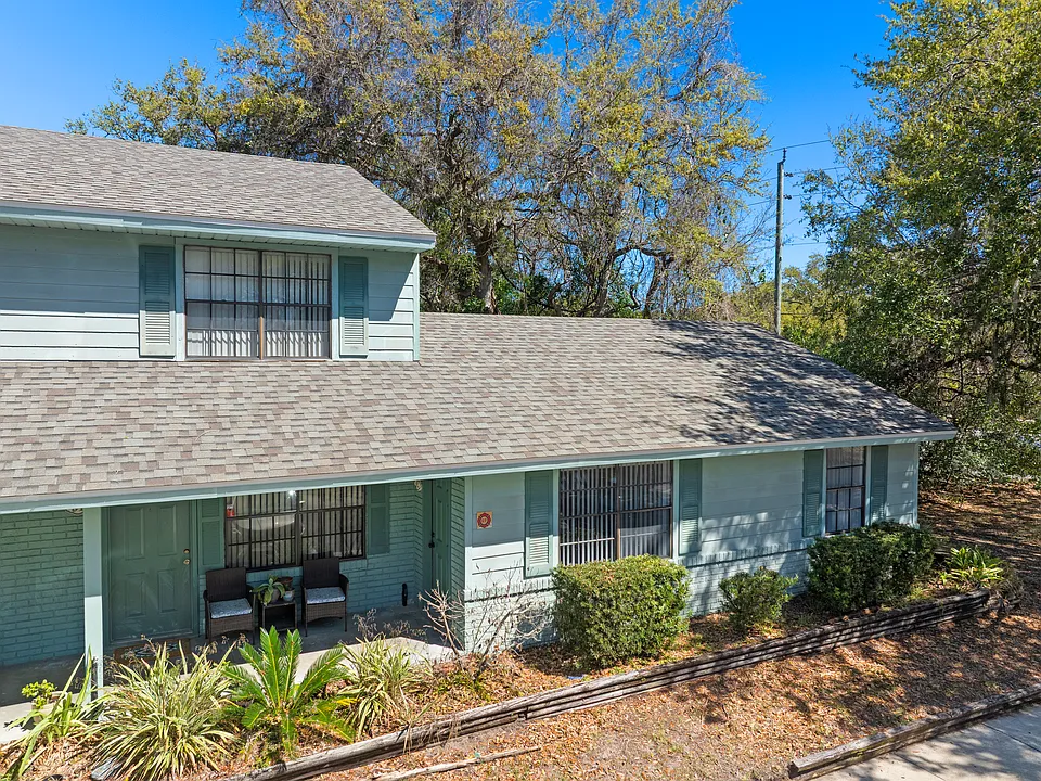 Briarwood Apartments