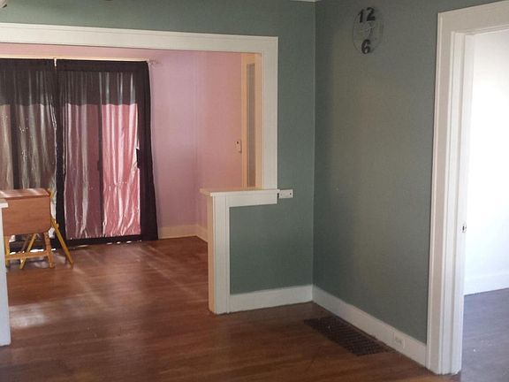 2nd image of 2206 Dawson Ave NE