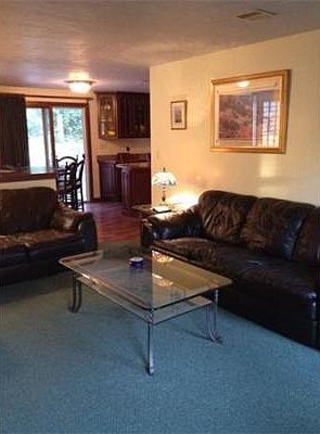 4th image of 24 Hayden Dr