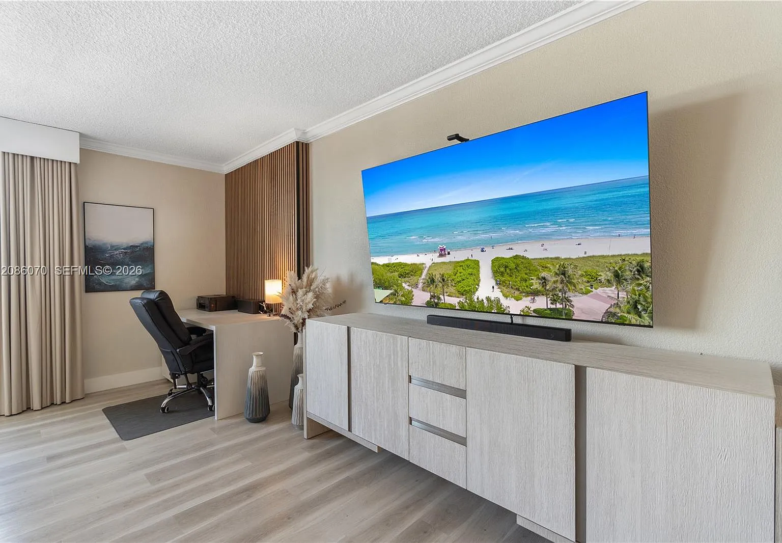 Wave Condo — Photo 4