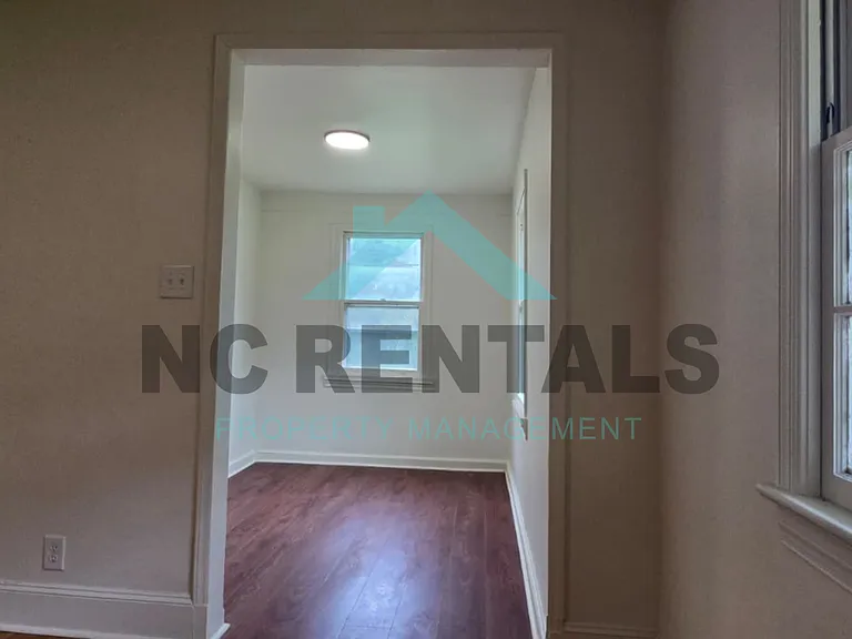 141 Marthas Ln — Photo 4