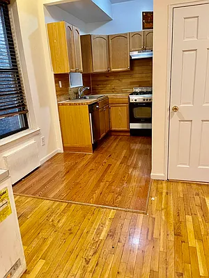 Rented by PennApts | media 28