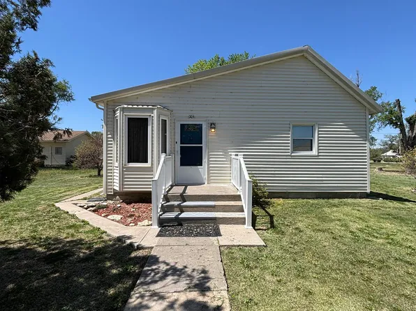 205 Walker St, Alexander, KS 67513