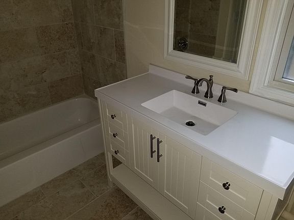 5th image of 116 W Willow St APT 1W