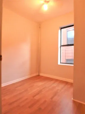 Rented by MAC Realty NY | media 8
