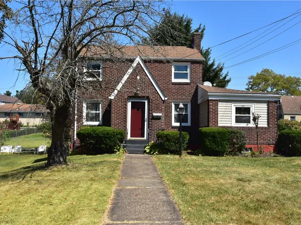 4803 Roberta Dr, West Mifflin, PA 15122
