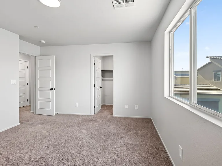 7476 Onyx Star St — Photo 23