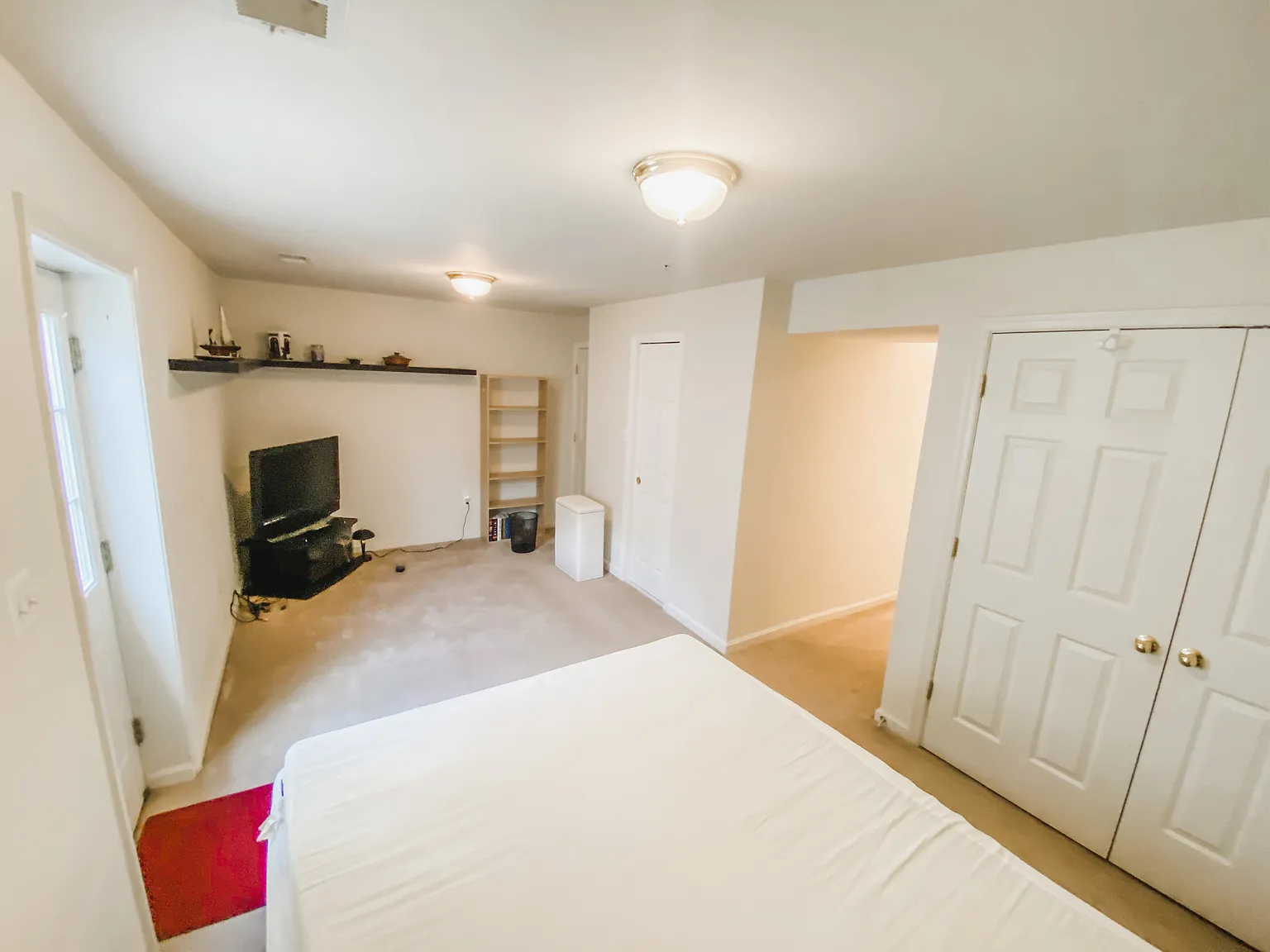 Studio, 400 sqft, $850 — Photo 2
