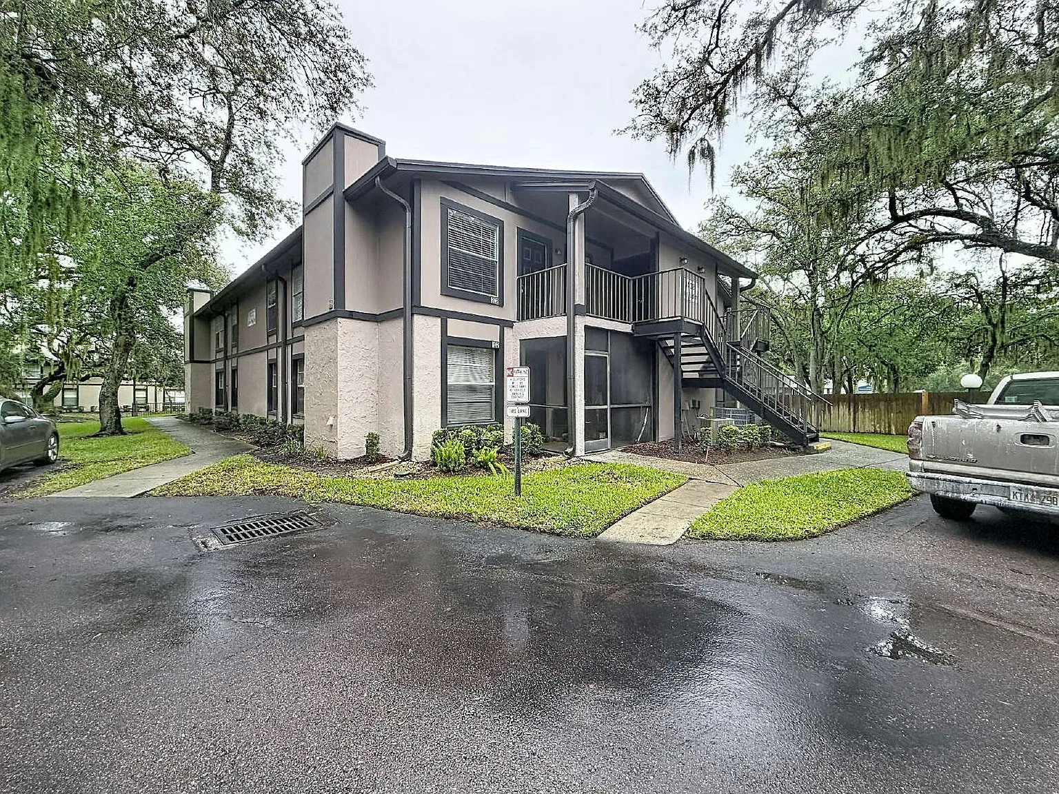 4032 Tumble Wood Trail Apt 202, Tampa, FL 33613, US — Photo 2