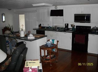 65 Las Palmas Dr, Edgewater, FL 32132