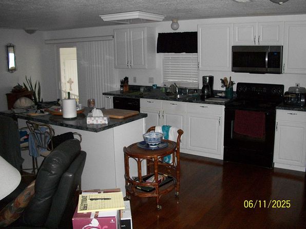 65 Las Palmas Dr