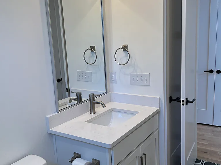 902B Knox Ave — Photo 30