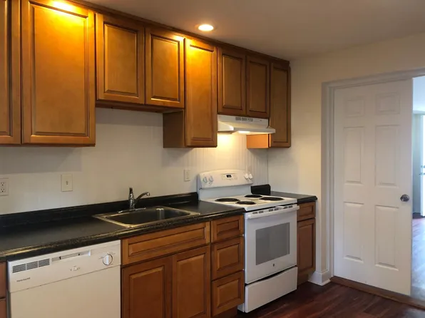 213 High St, Phoenixville, PA 19460
