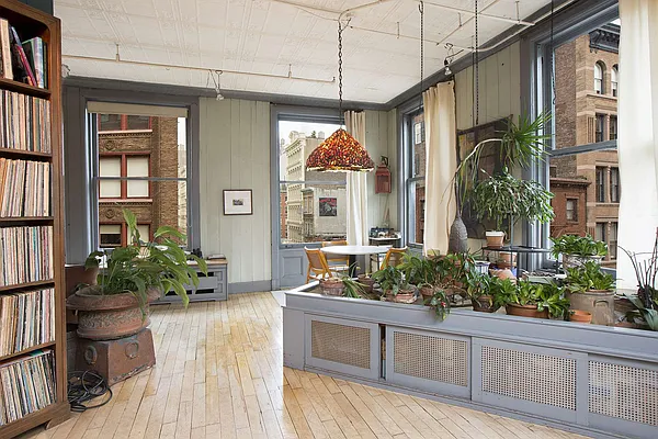 Sold by Stribling | media 3