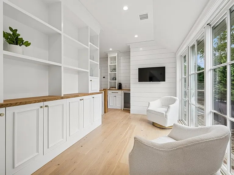 18 Red Cedar Rd — Photo 16