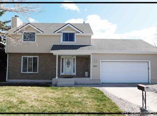 941 Everglade Dr, Cheyenne, WY 82001