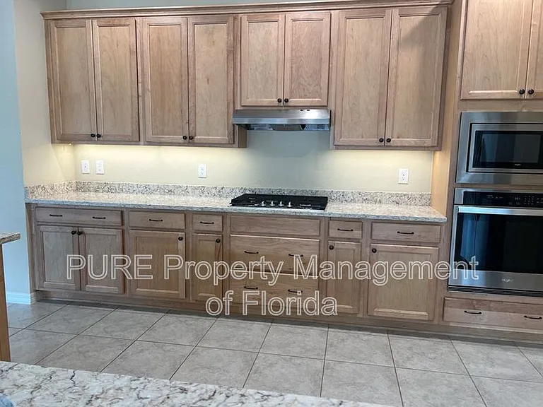 10376 SW 99th St — Photo 28