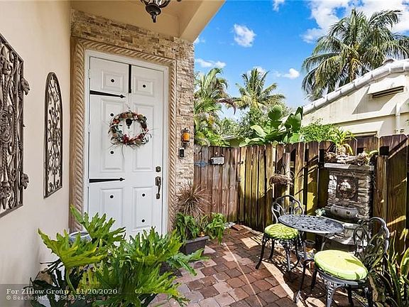 3rd image of 713 SW 8th Ave #713