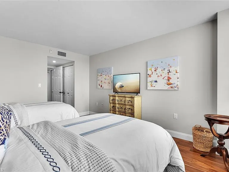 3115 Gulf Shore Blvd N #412S — Photo 19