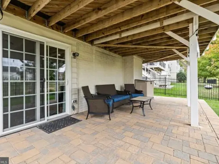 15124 Danehurst Cir — Photo 4