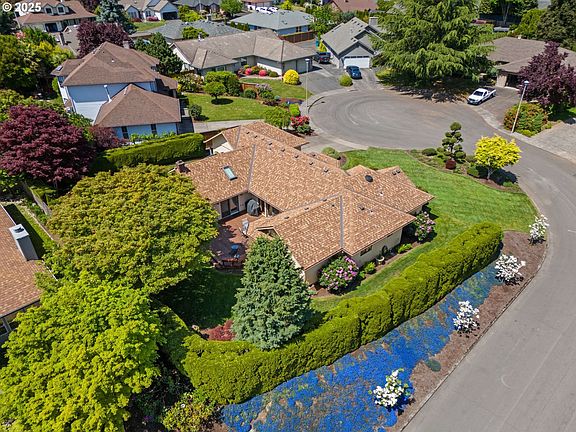 3rd image of 4614 NE 25th Ct