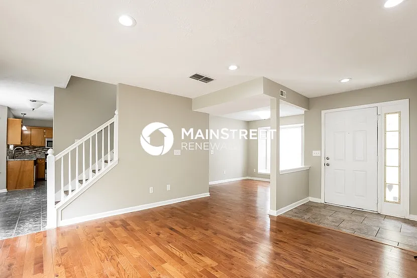 865 Dover Glen Dr — Photo 2