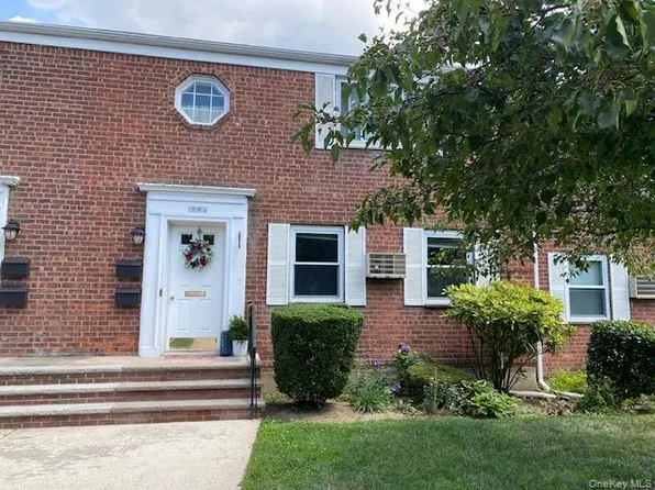 71-39 260th Street #A-1, Glen Oaks, NY 11004
