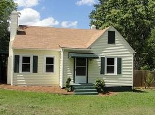 1213 Durst Ave E, Greenwood, SC 29649