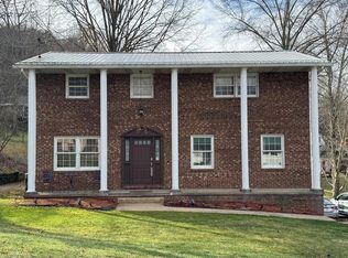 236 E Thistle CT, New Martinsville, WV 26155