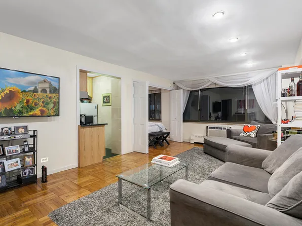 420 East 64th Street image 1 of 5