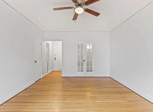 2128 SE Hawthorne Blvd - Caldwell Apartments — Photo 6