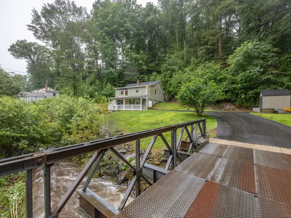 34 Lakemere Drive, Southbury, CT 06488