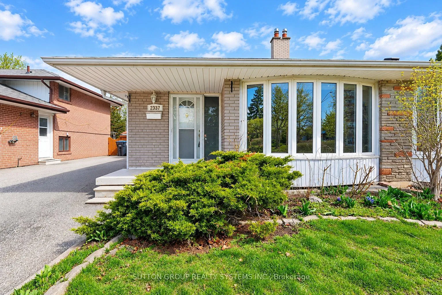 4 bed, $3,500 — Photo 1